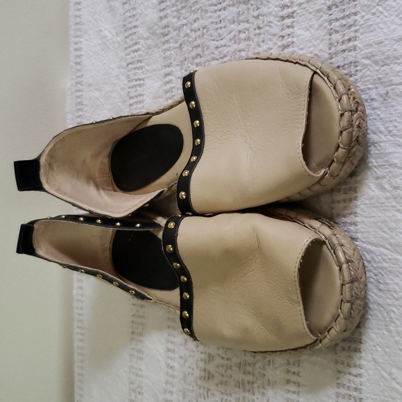 Banana Republic leather cream studded open side espadrille flat sandals … - Picture 2 of 9